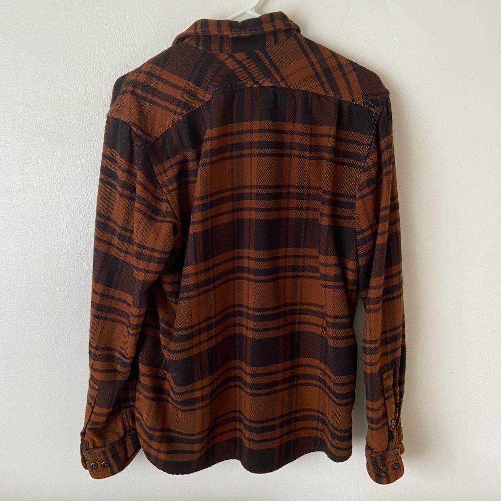 Filson Men's Medium 100% Cotton Copper Black Plaid Flannel Work Shirt 11010689 - Picture 2 of 10